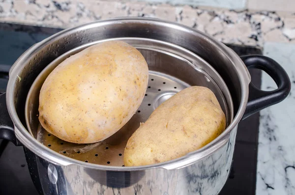 Patate bollite al vapore — Foto Stock