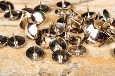 Ahşap bir gemide başparmak meseleye