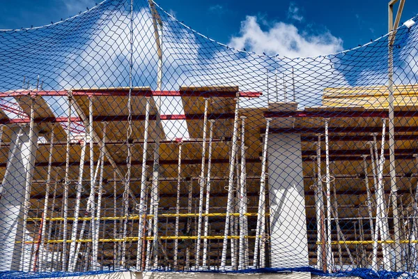 Struts in un cantiere — Foto Stock