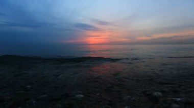 Sea breeze gün batımında