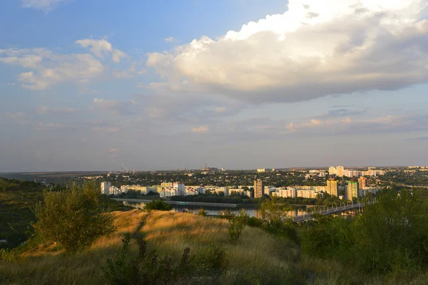 Rybnitsa cidade na Transnístria, na margem esquerda do rio Dniester — Fotografia de Stock