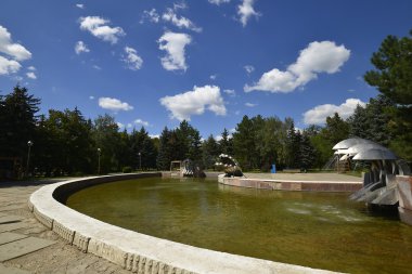 Transdinyester Cumhuriyeti, Dinyester Nehri'nin sol yakasında şehirde Rybnitsa