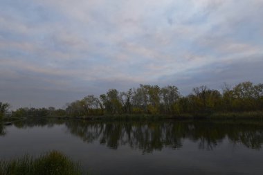 Tula şehrin esas olarak doğru Samara Nehri kıyısında yer alır