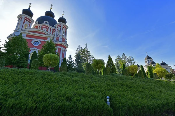 Őszi Séta Templom Parkban Templomba Járás Vallási Istentisztelet — Stock Fotó