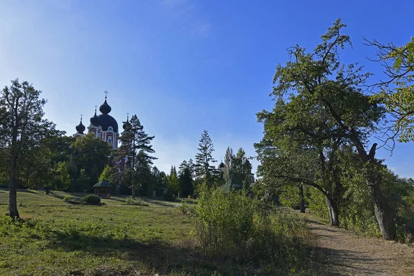 Autumn Walk Church Park Church Attendance Religious Worship — Stock Photo, Image