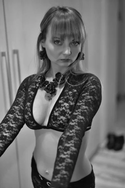 Erotyczna Sesja Zdjęciowa Piękną Bardzo Seksowną Kobietą — Zdjęcie stockowe
