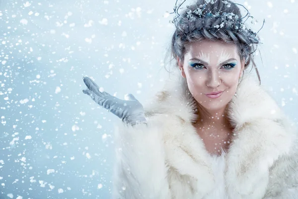 Mujer hermosa invierno — Foto de Stock