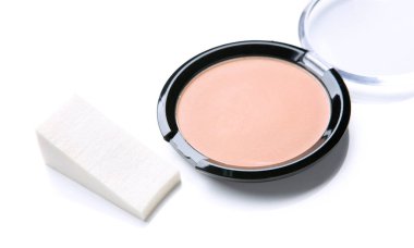 temel toz makyaj izole