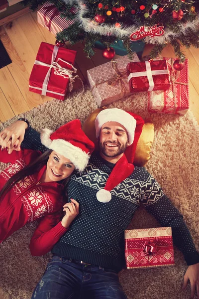 Rilassarsi durante le vacanze di Natale — Foto Stock