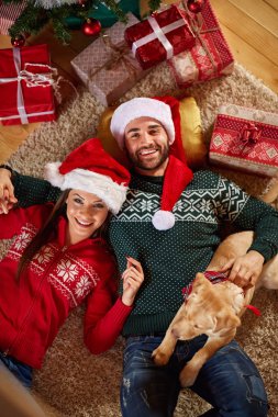 Noel hediyeleri ile katta rahatlatıcı