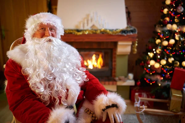 Retrato de Papai Noel feliz — Fotografia de Stock