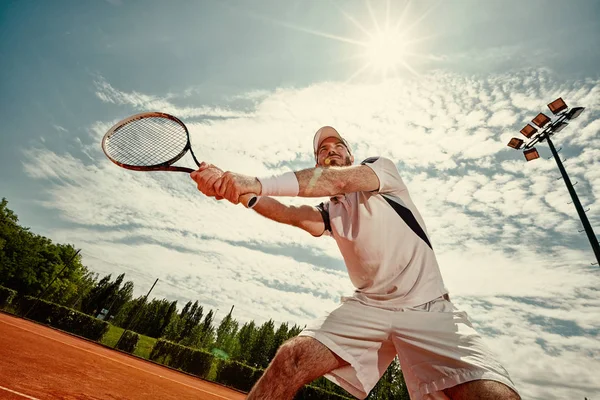 Tenis oyuncu Tenis oynarken — Stok fotoğraf