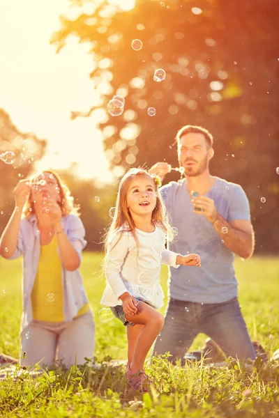 Eğlence çocuk parlak sabun köpüğü ile için