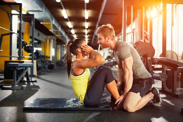 Esercizi per i muscoli addominali — Foto Stock