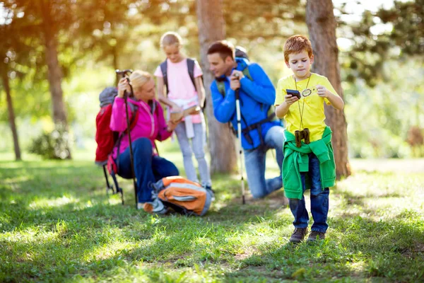 Destinazione in cerca di famiglia — Foto Stock