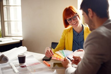 Tasarım-modern tasarım tartışırken renk paletini temel çalışma