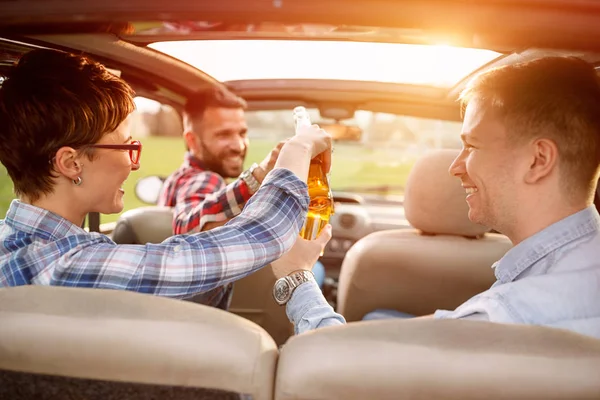 Arkadaşlar, gezi, seyahat ve insanlar kavramı