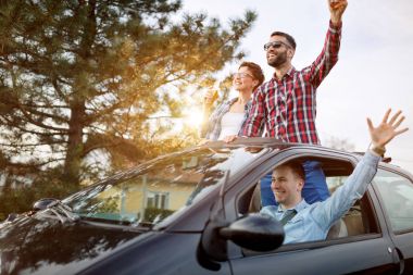 Arkadaş doğa birlikte seyahat