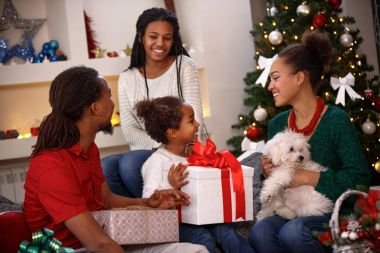 Mutlu bir Noel için birlikte aile