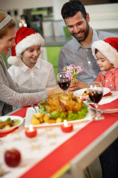 Festively Noel yemeği