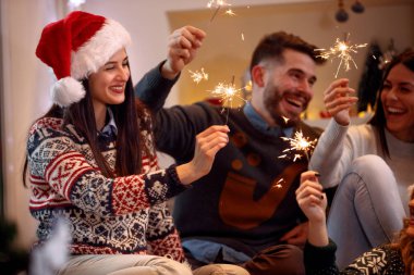 Mutlu Noel günü kutlama ışıltı kadınlarla