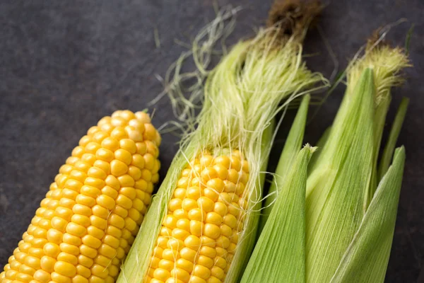 Freshly harvested corn — Stock Photo, Image