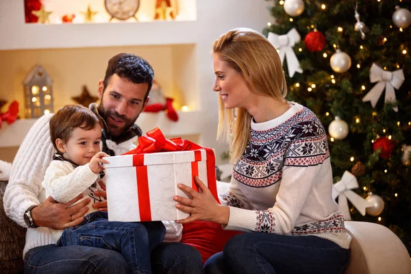 Boldog család, karácsony — Stock Fotó