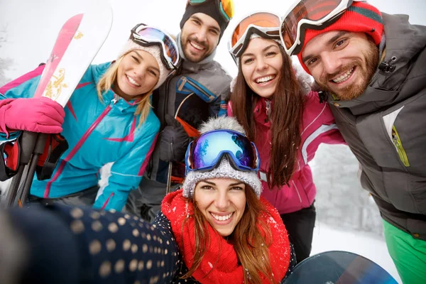 Cheerful friends at skiing — Stock Photo, Image