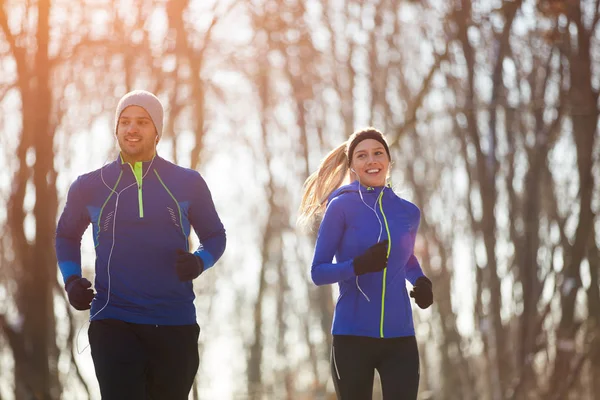 Fitness trainen buiten — Stockfoto