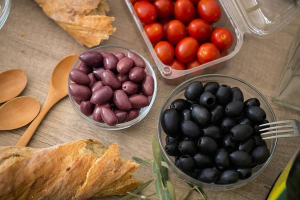 Voorbereiding van gezonde groente salade — Stockfoto