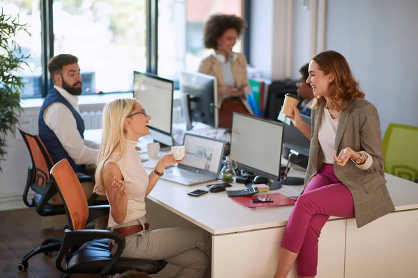 Descanso Negocio Mujeres Felices Tomando Café Trabajo Pasar Buen Rato — Foto de Stock