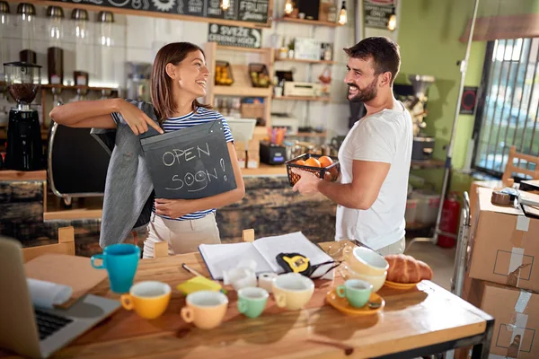 Junges Paar Eröffnet Eigenes Café Begeistertes Start Geschäft — Stockfoto