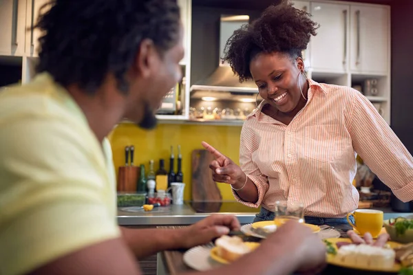 Young Afro American Couple Having Interesting Conversation Kitchen Table — Stock Photo, Image