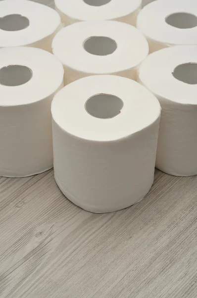 Рулони туалетного паперу — стокове фото