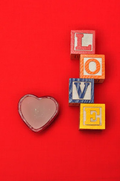 Walentego Day.Love napisales ze kolorowy alfabet bloki — Zdjęcie stockowe
