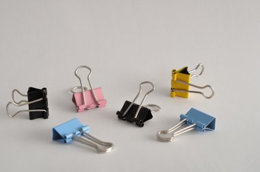 renkli bağlayıcı klipleri