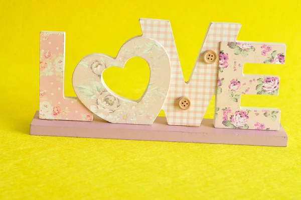 Día de San Valentín. Amor en letras rosadas —  Fotos de Stock