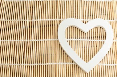 Sevgililer günü. Beyaz ahşap kalp