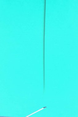 Soyut beyaz bir tütsü sopa duman