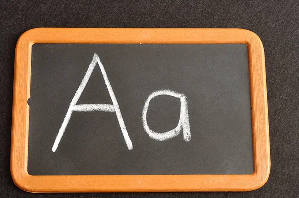 Eine Tafel mit dem Buchstaben a — Stockfoto