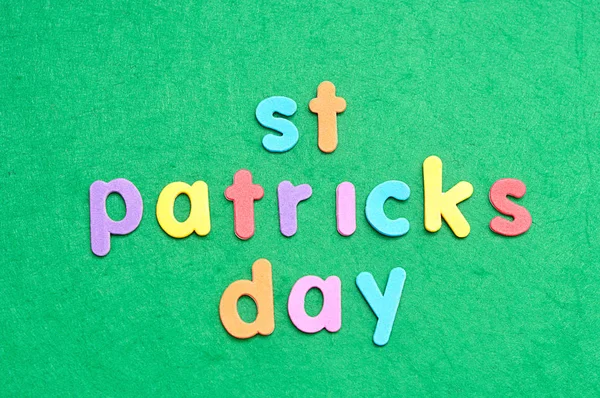 Τα λόγια Αγίου Patricks ημέρα με πολύχρωμα γράμματα — Φωτογραφία Αρχείου