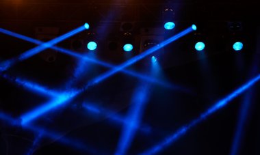 konser ışık gösterisi