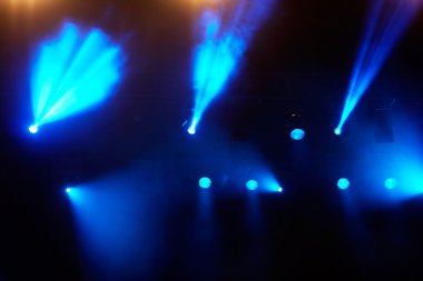 konser ışık gösterisi