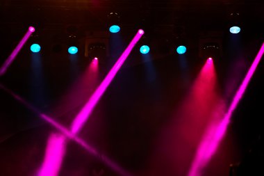 konser ışık gösterisi