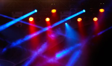 konser ışık gösterisi