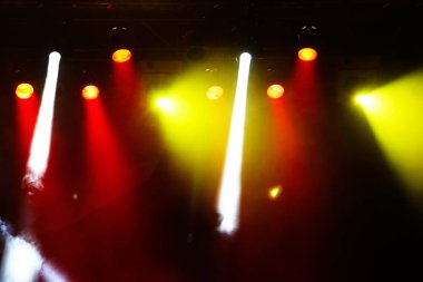 konser ışık gösterisi