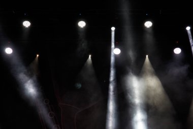 konser ışık gösterisi