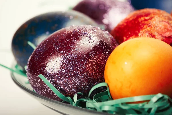 Coloridos huevos de Pascua — Foto de Stock