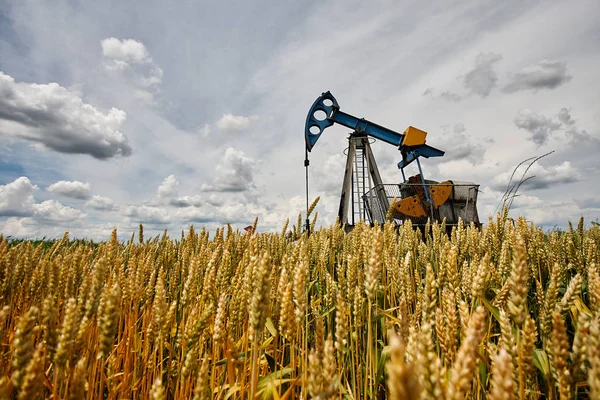 Oil pump — Stock Photo, Image