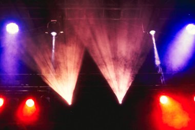 konser ışık gösterisi